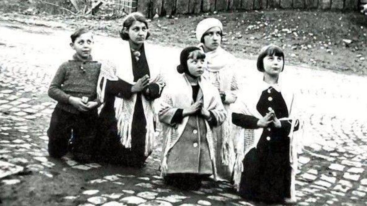 Los 5 niños videntes de las apariciones aprobadas de Beauraing en 1932 y 1933