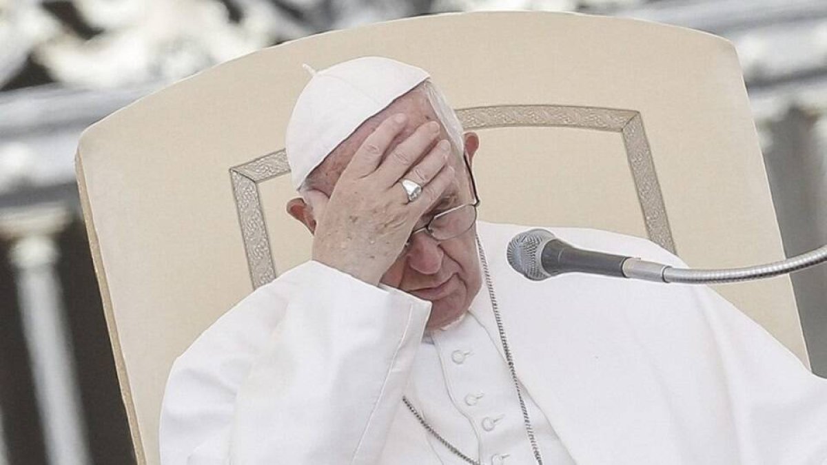 El Papa no podrá presidir estos actos de duración más larga debido a los dolores