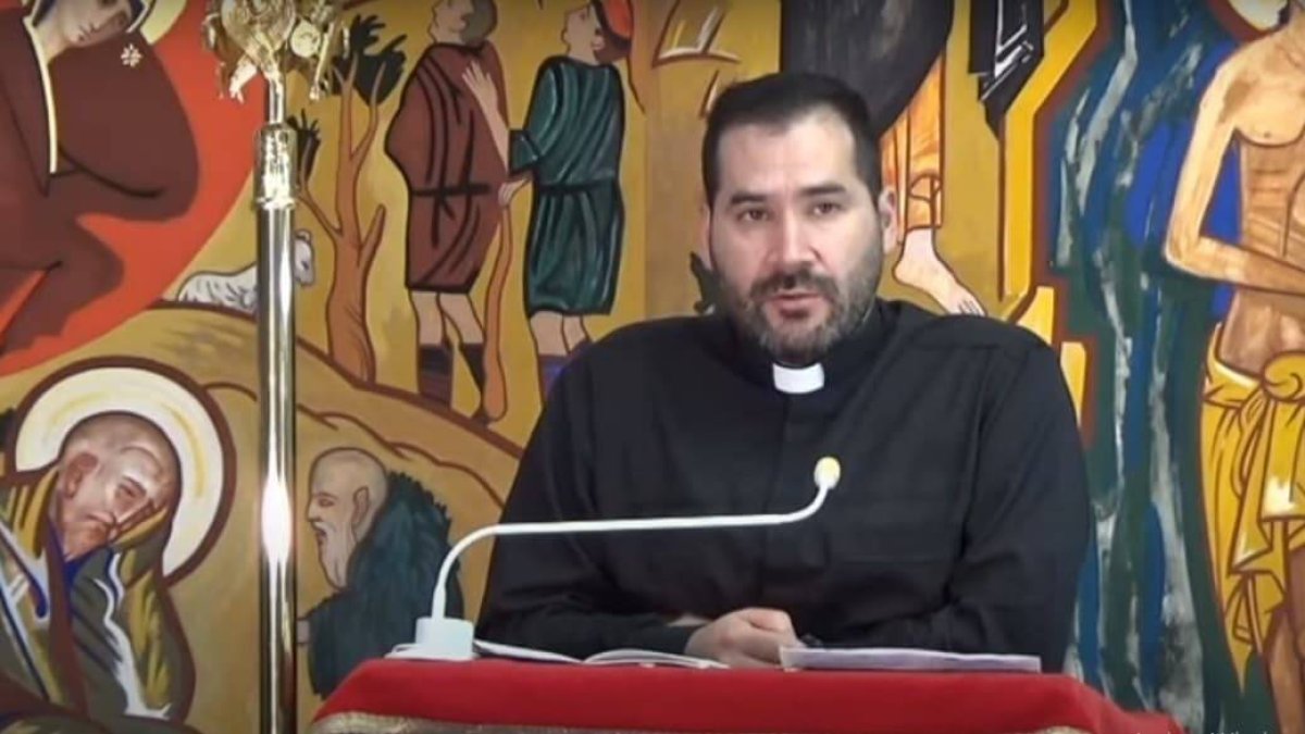 Alejandro Aravena es uno de los sacerdotes de la parroquia de La Paloma