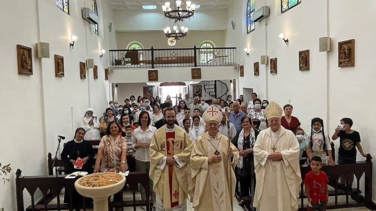 El padre Miguel Jiménez en su toma de posesión como párroco en Nablús