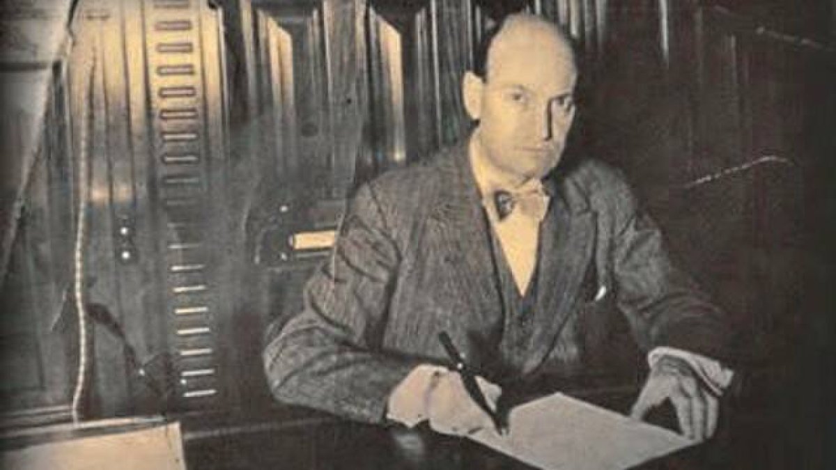 Hugo Wast (Gustavo Martínez Zubiría) nació en 1883 y murió en 1962. Fue padre de doce hijos.