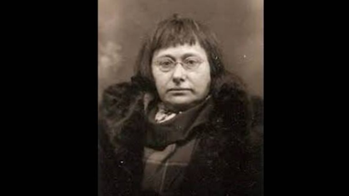 La pintora María Blanchard, en una de las pocas fotos que existen de ella