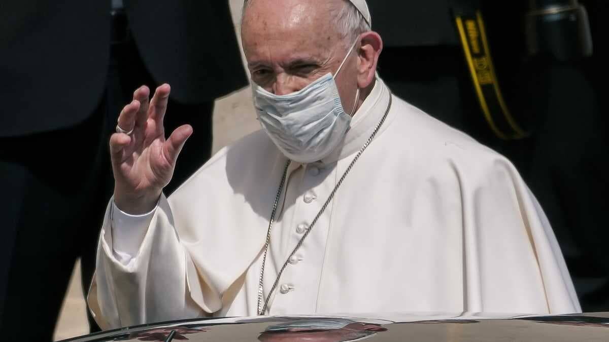 El Papa Francisco sigue hospitalizado en el Policlínico Gemelli