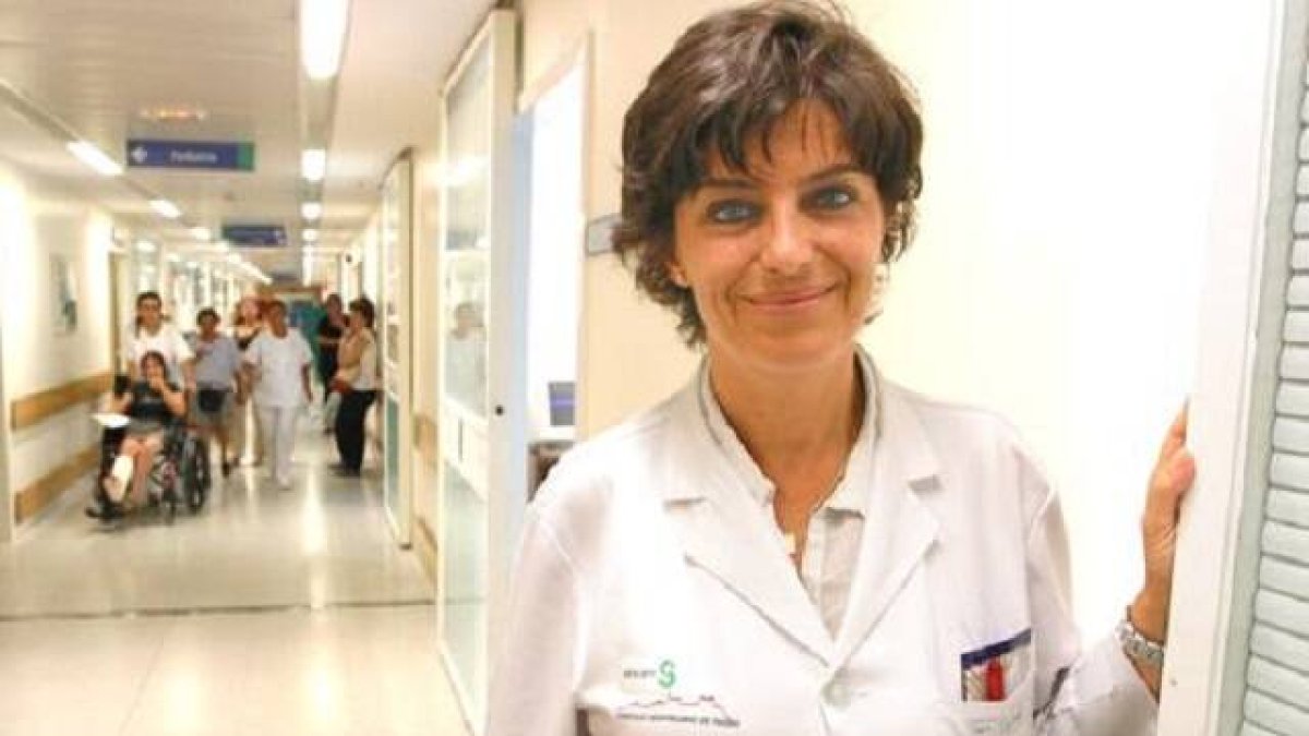 Natividad Laín, recién reelegida presidenta del Colegio de Médicos de Toledo, contra los coladeros y descontrol en la ley de eutanasia