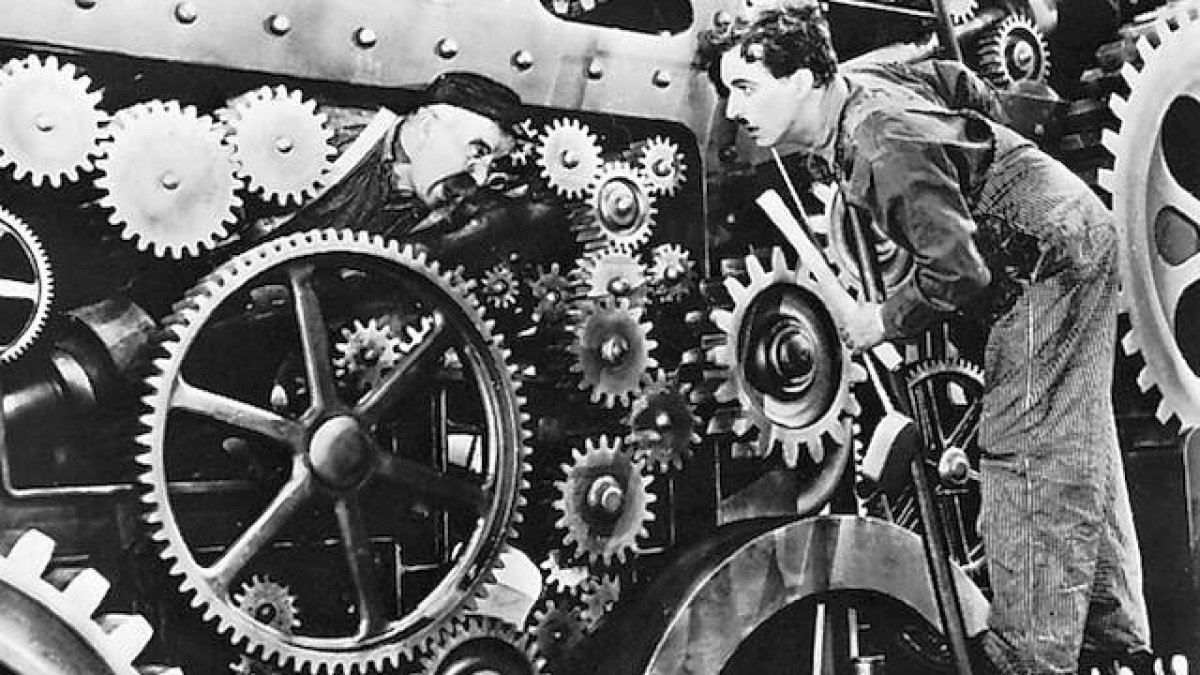 La técnica nos facilita la vida, pero no la explica ni puede explicar lo que le da sentido. Imagen: «Tiempos modernos» (1936) de Charles Chaplin.