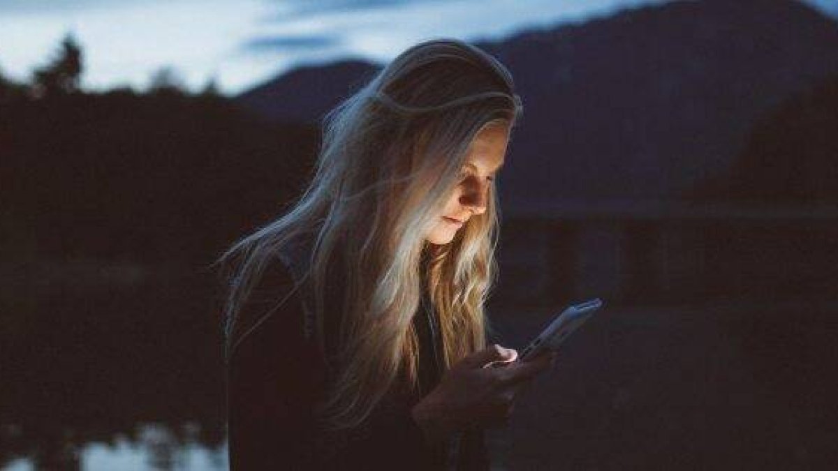 Religion En Libertad busca dar luz y esperanza en tiempos oscuros y de desánimo --- (foto de Becca Tapert en Unsplash)