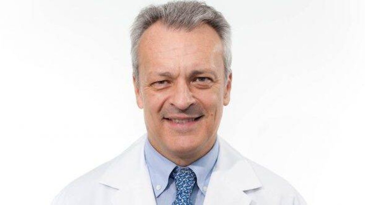 Alberto Alonso Babarro es paliativista y formador de paliativistas y señala el daño que la eutanasia hará a la relación con los pacientes... y a los pacientes mismos