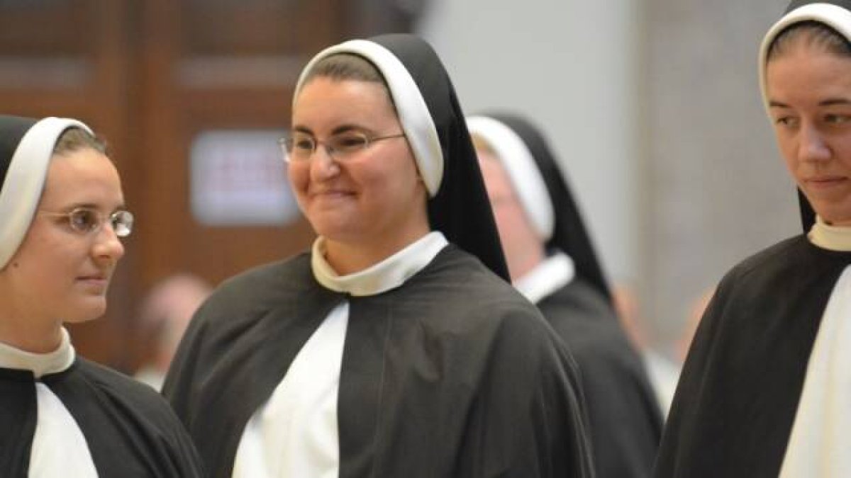 La hermana Mariam, junto con otras dos dominicas que profesaron los votos perpetuos el 26 de julio en Nashville.