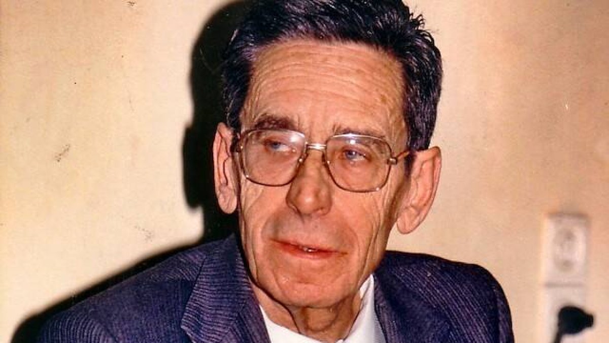 Rafael Gambra (1920-2004) fue uno de los grandes filósofos católicos de la segunda mitad del siglo XX, en particular sobre los enfoques sociales y culturales. Foto: conferencia en el Movimiento Católico Español.