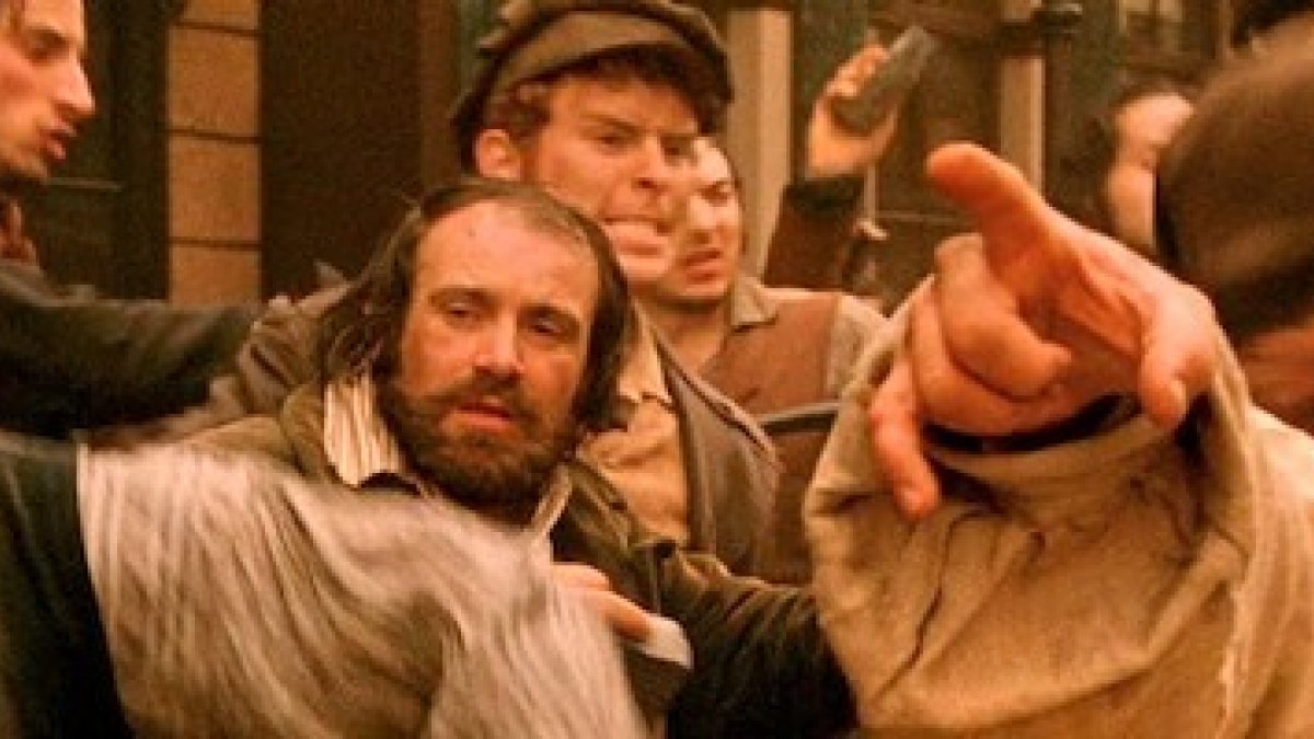 Gangs of New York (2002), de Martin Scorsese, una película donde está latente el conflicto religioso entre protestantes y católicos.