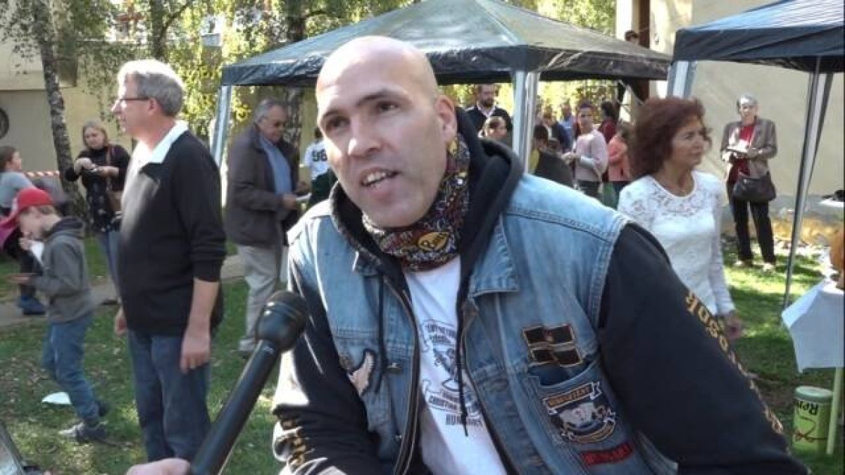 Zsolt Szabadkai, el motero húgaro que pasó de vivir para la violencia, la codicia y las drogas a entregar su vida a Dios, su familia y la evangelización en moto.