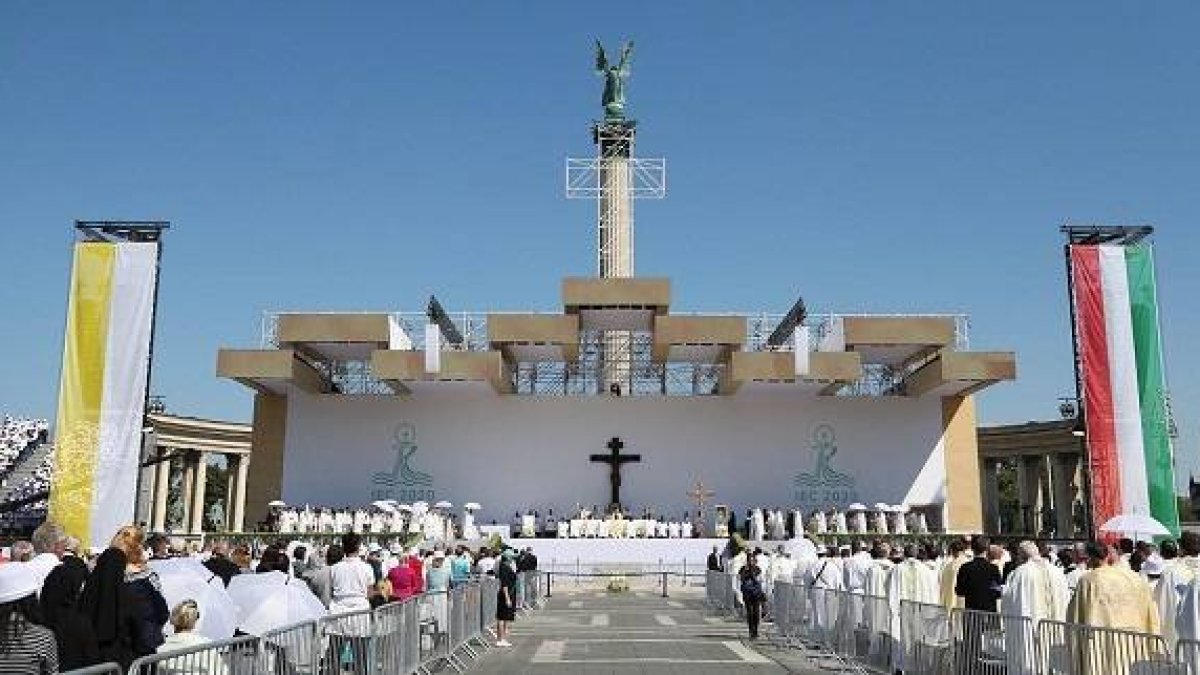 Misa en Budapest del Papa Francisco para clausurar el Congreso Eucarístico Internacional