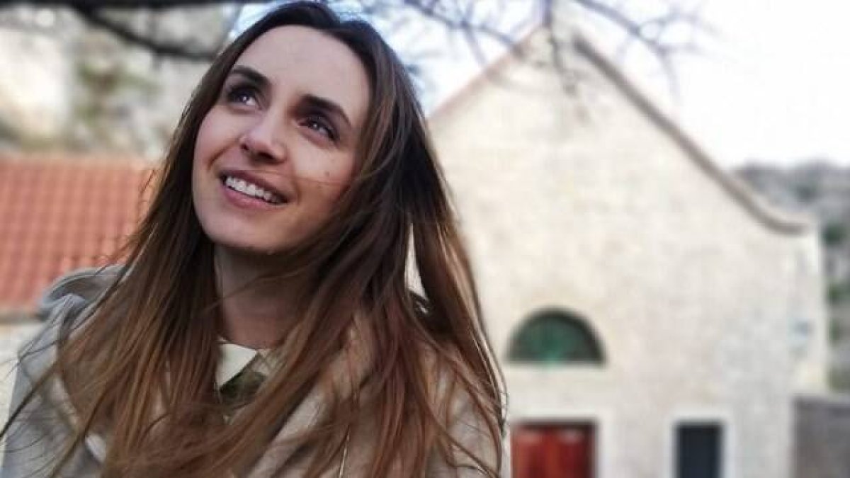 Ana Skeva cuenta que cuando comenzaron las apariciones de la Virgen en Medjugorje, las autoridades comunistas no pudieron evitar que el pueblo croata se acercase a su Madre.