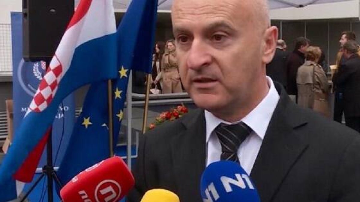 El socialista Predrag Matic encabeza el informe que intena implantar el aborto como derecho en los documentos de la Unión Europea