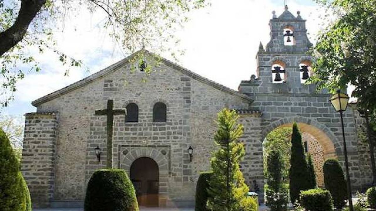 Santuario de Nuestra Señora de Sonsoles, en Ávila, un lugar elegido por muchos novios de la zona para casarse. Foto: Diputación de Ávila, TurismoAvila.com