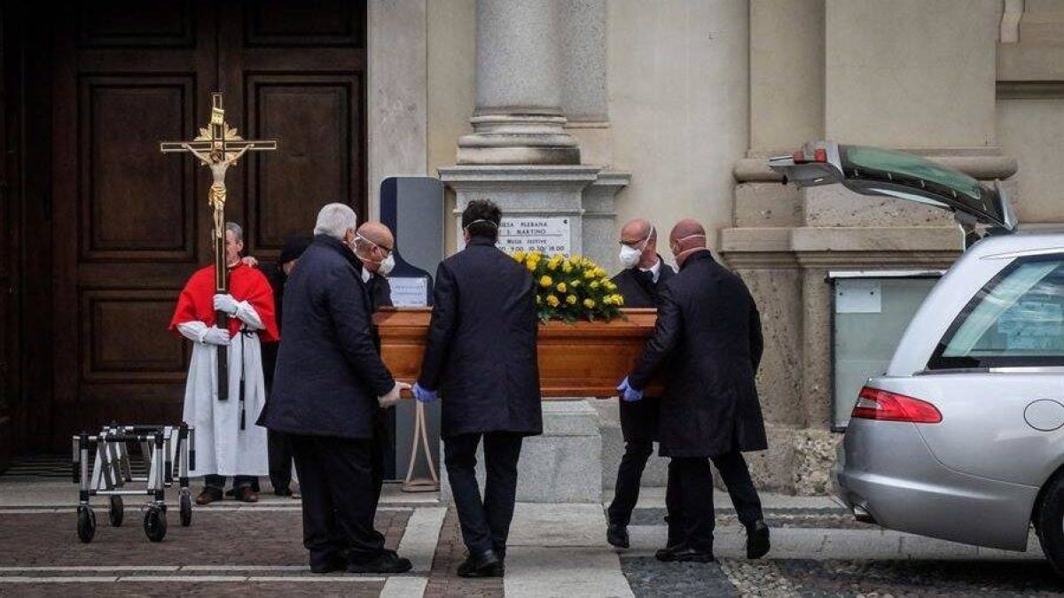 Miles de sacerdotes han muerto en todo el mundo durante este año de pandemia
