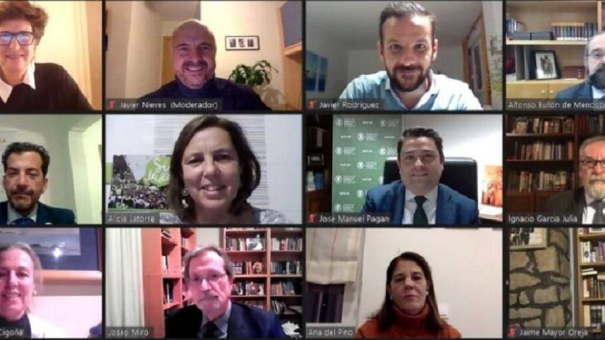 El acto se celebró de manera virtual debido a la pandemia y contó con la presencia de numerosos representantes de la sociedad civil