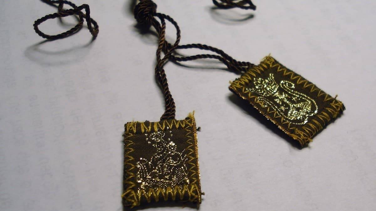 El escapulario es uno de los sacramentales más utilizado por los católicos