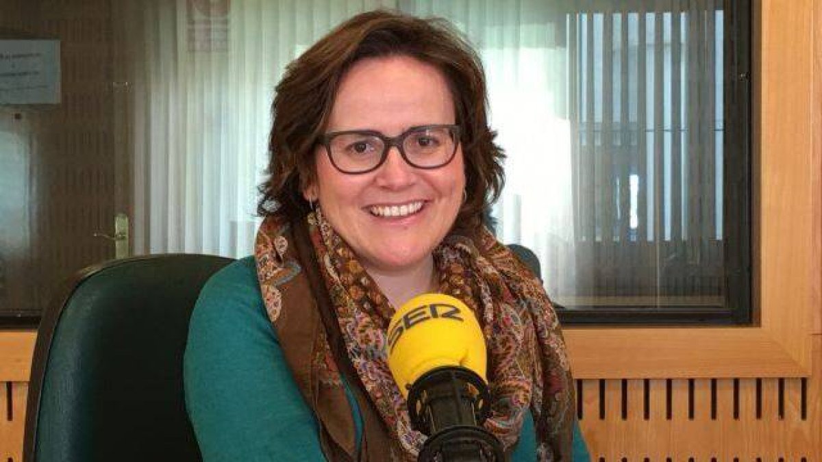 Esther Luque da gracias a Dios cada día, está casada, es madre de dos hijos y ha superado dos cánceres. (Imagen-SER)