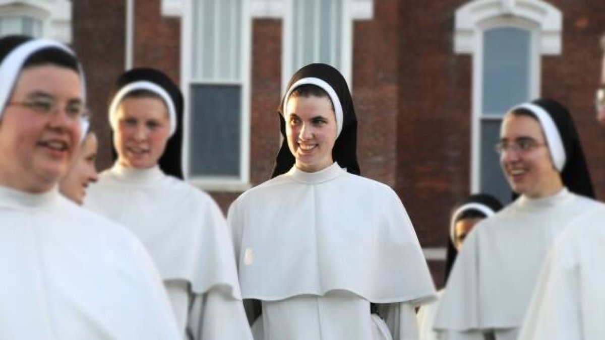La conversión de Sor Lucía Marie, protestante, de la mano de una antigua novela, le llevó directamente a una de las comunidades de religiosas más florecientes de Estados Unidos: las dominicas de Nashville.