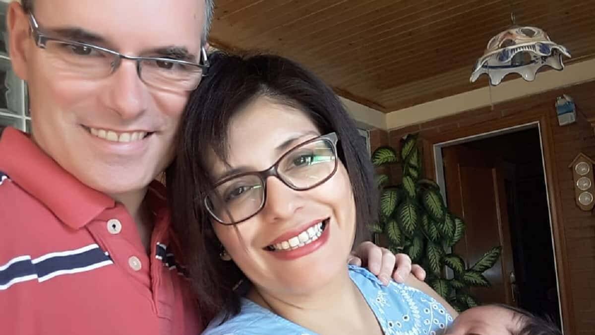 Germán y Roxana, con su hija Lourdes, nacida gracias a la naprotecnología