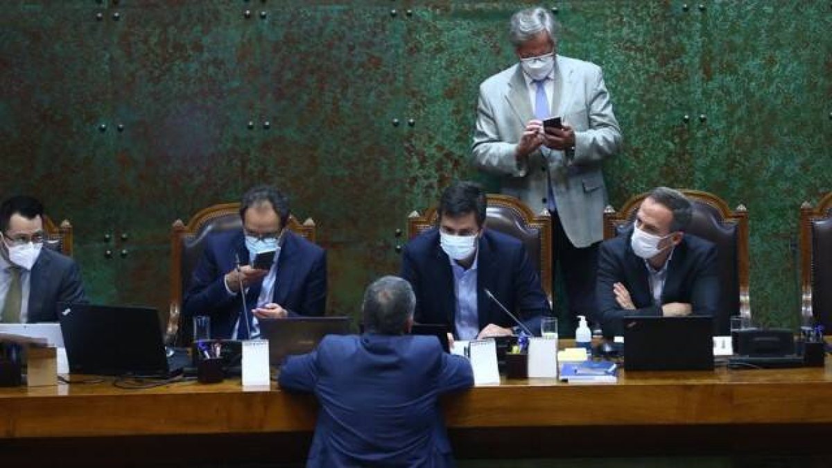 Detalle de la Cámara de los diputados en Chile, durante la sesión de debate del proyecto de despenalización del aborto libre, que quedó archivado por 65 votos en contra.