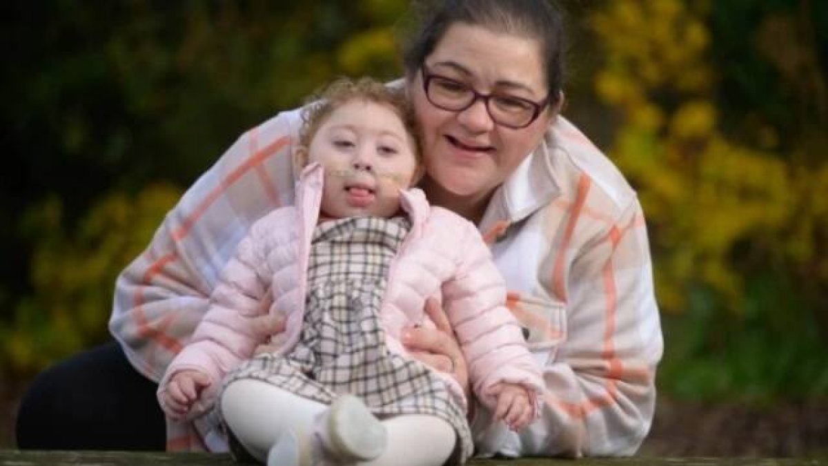 La hija de Cassy Gray solo tenía un 3% de probabilidades de vivir; todos la daban por pérdida, pero su madre siguió adelante y hoy Megan es