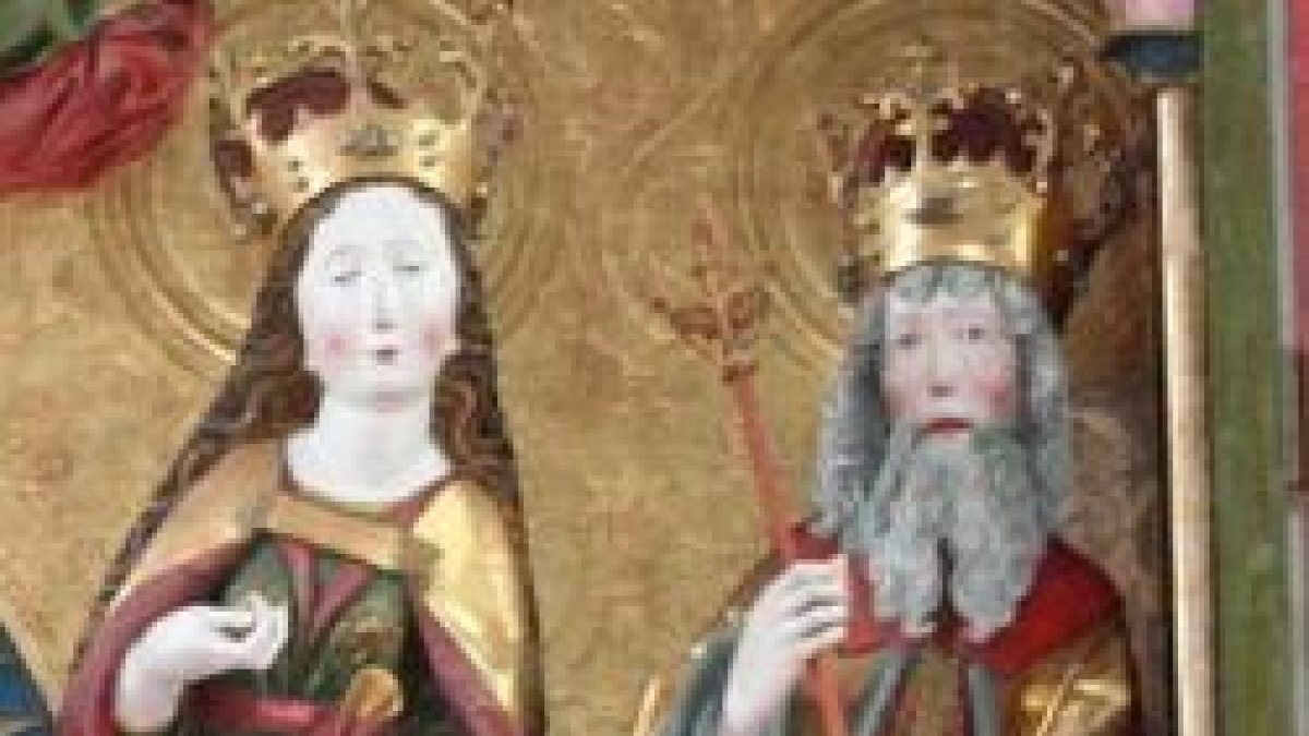 Esculturas en la iglesia de Alblatt.