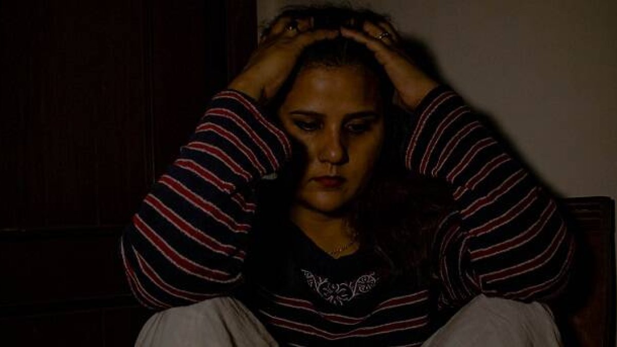 Una oscuridad que no deja discernir bien... y la presión que promete que el cambio de sexo todo lo arregla