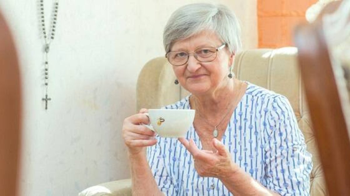 La doctora Marie Svatosova, veterana experta en cuidados paliativos, habla de Dios y la muerte - fotografiada en Tchiboblog.cz