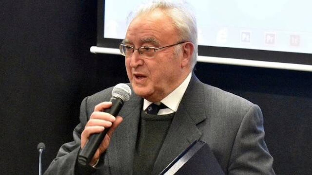 El Premio Religión en Libertad 2021 Letras Breves reconoce en Pedro Trevijano la perseverancia en la iluminación de la actualidad por la fe y la moral católicas.