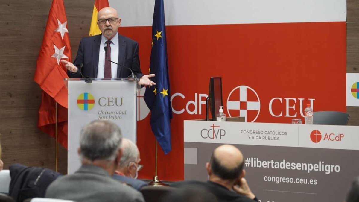 Ryszard Legutko, portavoz en el Parlamento Europeo de Ley y Justicia, habló del poder de la corrección política / Fotos: CCyVP