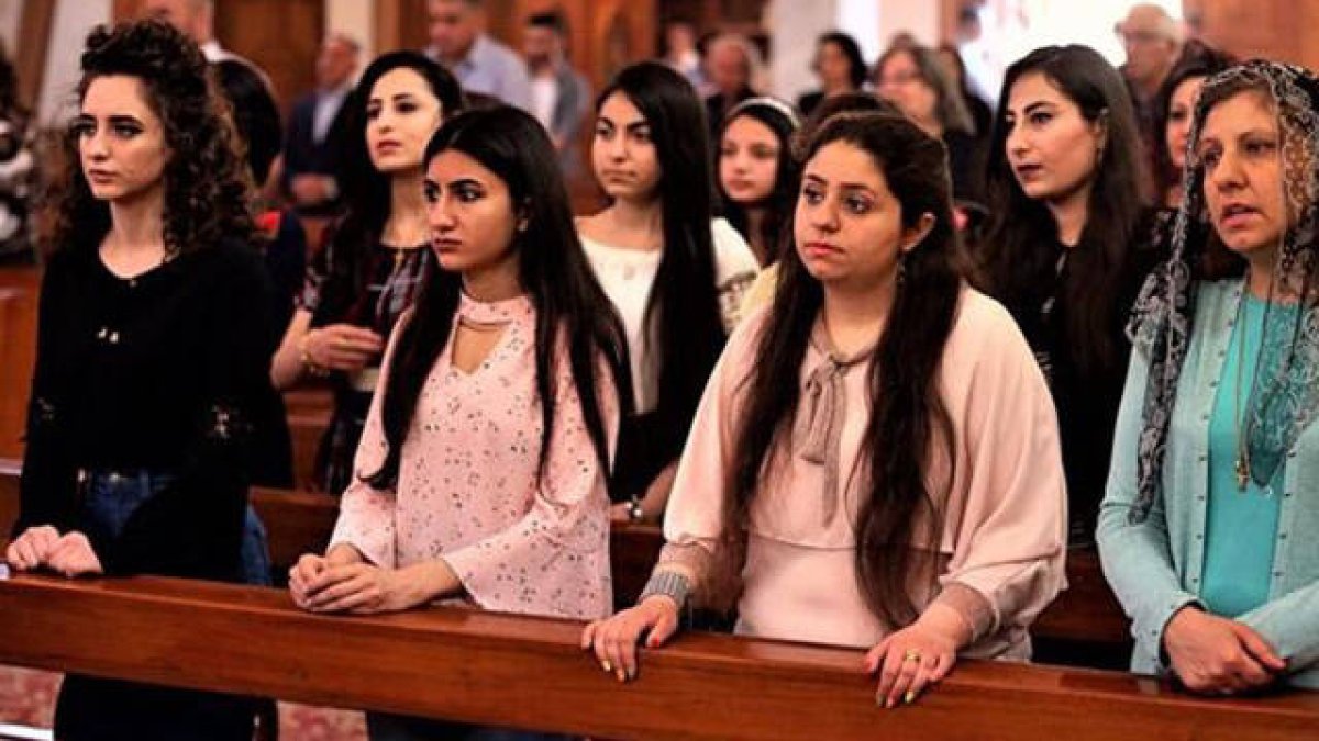 Cristianas árabes en una misa en Israel