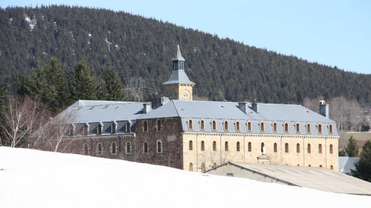 La abadía de Notre Dame des Neiges quedará abandonada 170 años después de su apertura