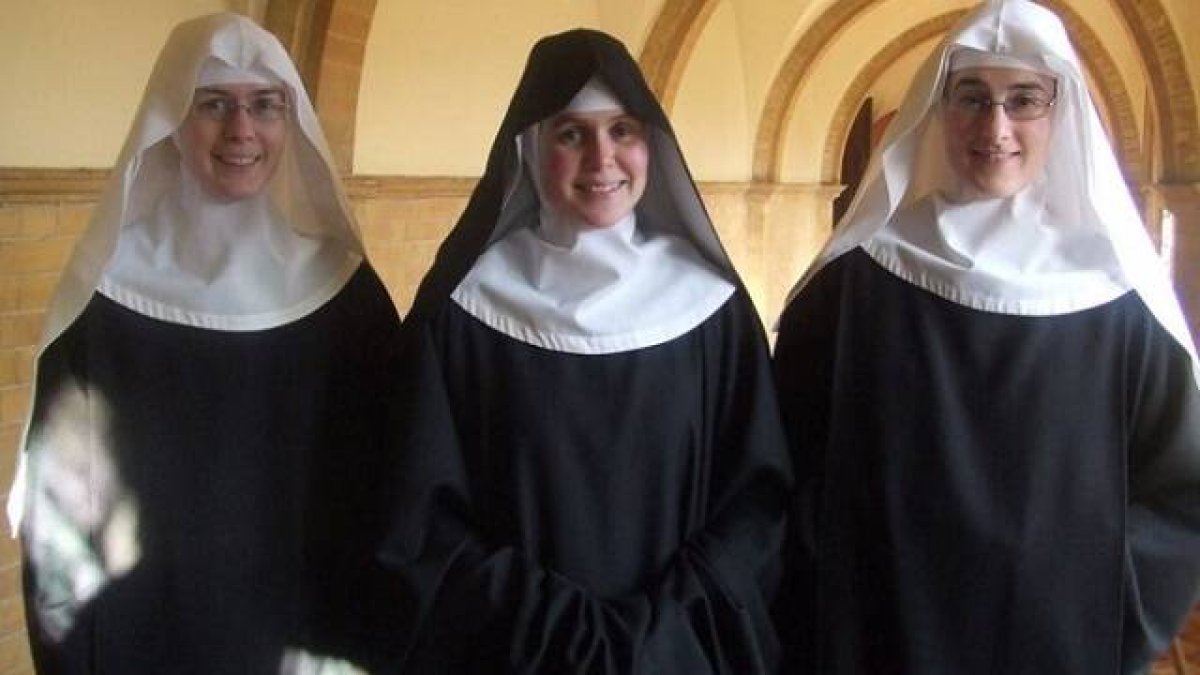 La abadía benedictina de Santa Cecilia, en la isla de Wight, sigue recibiendo vocaciones jóvenes