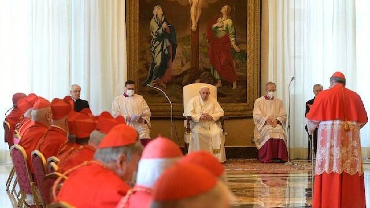 El consistorio de los cardenales, presidido por el Papa, dio el visto bueno a la canonización de siete beatos, entre ellos Charles de Foucauld. Foto: Vatican News.