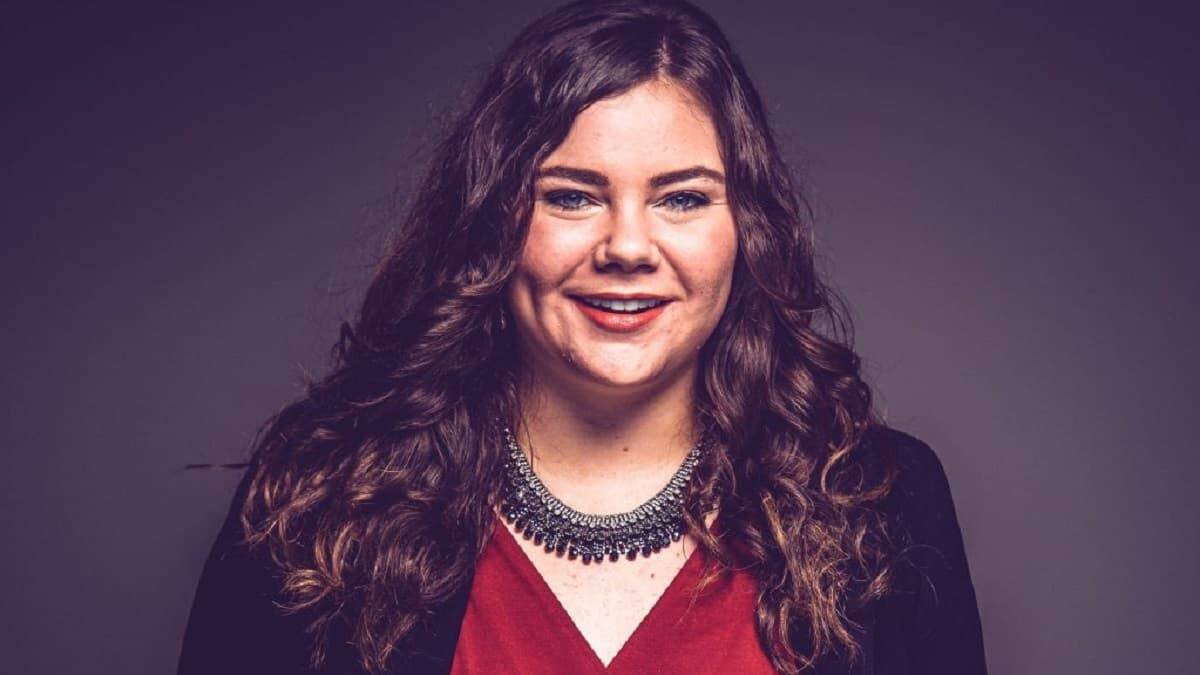 Sarah Kerr no fue abortada gracias a la valentía de su madre, algo que parece que ha heredado de ella