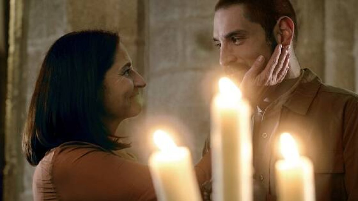 Escena de la madre con el hijo, alusión al amor de Dios, pero también a los deberes de los cristianos con la Iglesia madre de Jerusalén