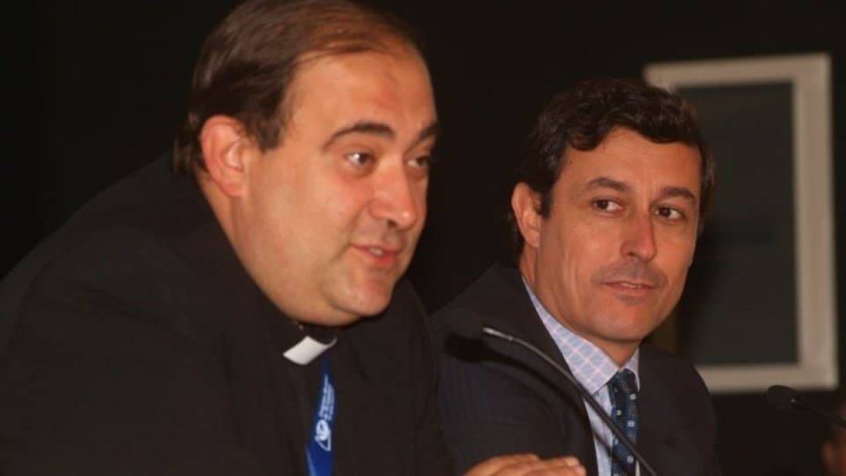 El autor, el padre Juan Pedro Ortuño, presenta 365 reflexiones centradas en el Evangelio