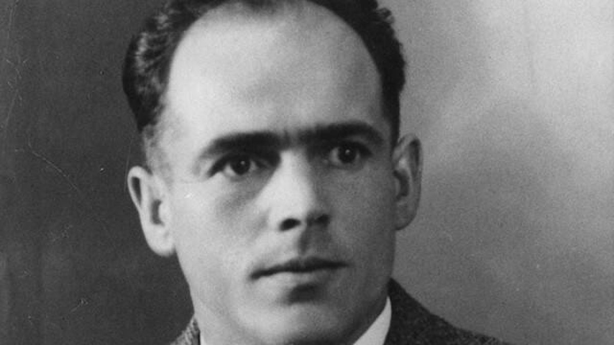 Franz Jägerstätter (1907-1943) es el más célebre de los católicos que se negaron a prestar juramento de obediencia a Hitler, merced a la película «Vida oculta» (2019) de Terrence Malick, que cuenta su historia.