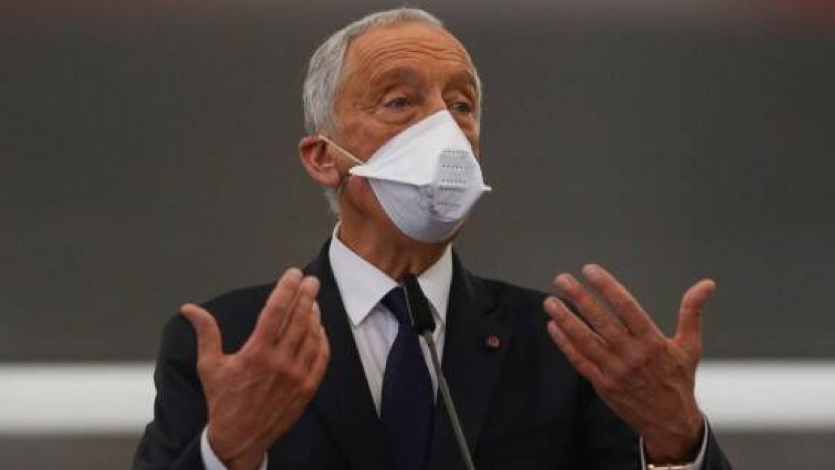 Marcelo Rebelo de Sousa, presidente de Portugal, experto constitucionalista, pide al Tribunal Constitucional analizar la Ley de Eutanasia