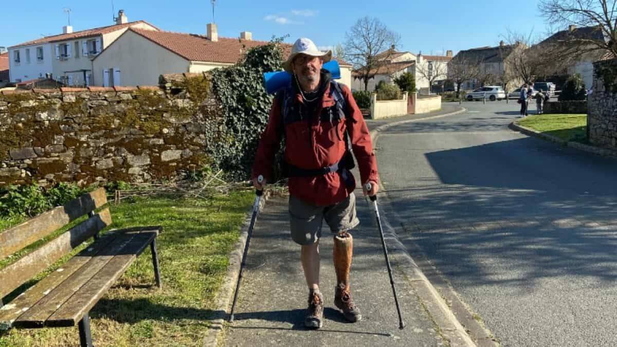 Hervé de Lantivy caminará más de 1.600 kilómetros en tres meses hasta llegar a la tumba del apóstol en Santiago de Compostela