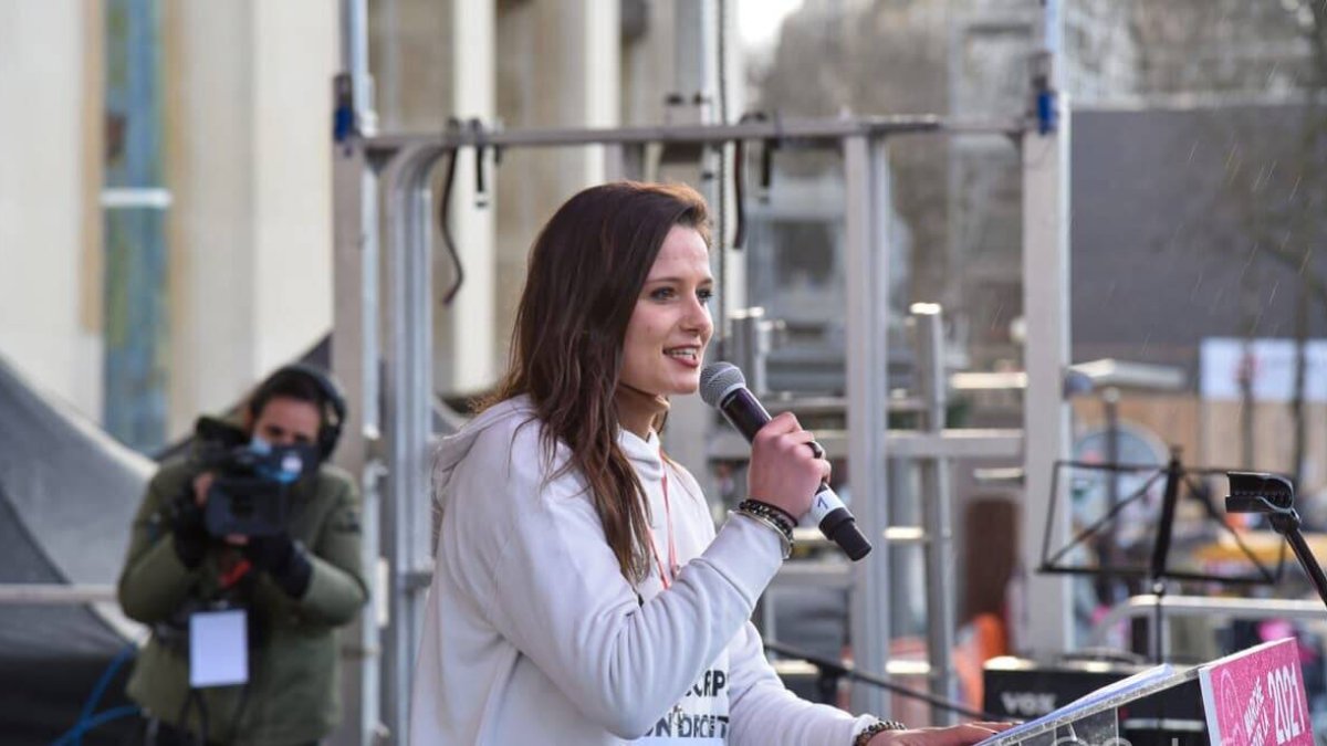 Aliette Espieux, a sus 21 años es ya un referente en el movimiento provida francés.