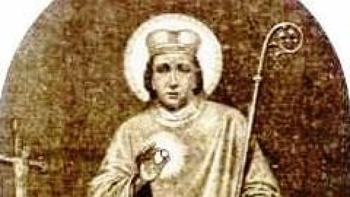 San Hunger con el anillo.