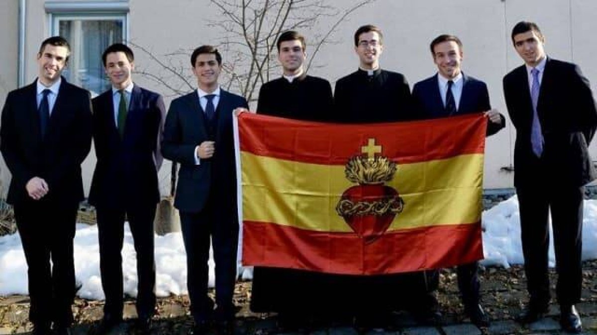 En estos momentos hay siete seminaristas españoles en la Fraternidad Sacerdotal de San Pedro