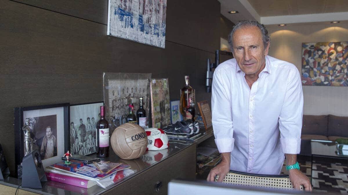 Para Petón el Rosario ha sido un elemento fundamental en su vida, también en su época alejado de la Iglesia