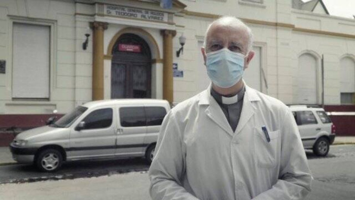 Desde hace años, el sacerdote Andrés Tello coordina en Argentina el Servicio Sacerdotal Nocturno, que atiende cada año a miles de enfermos y necesitados de oración en el país.