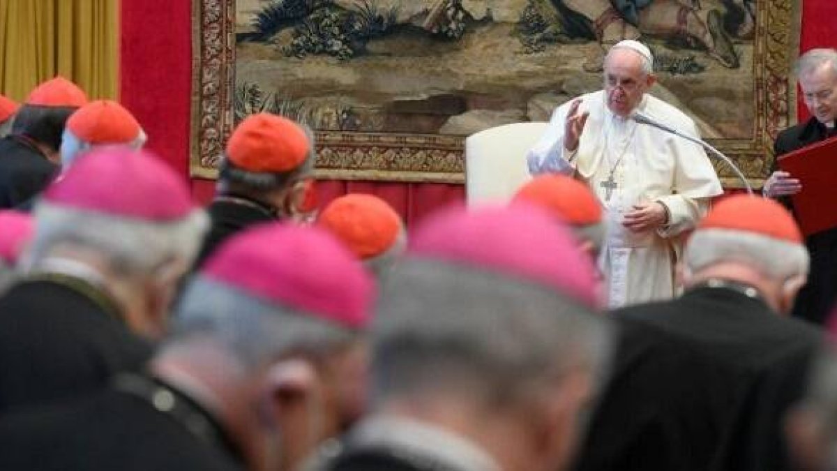 El Papa Francisco en una reunión de la Curia