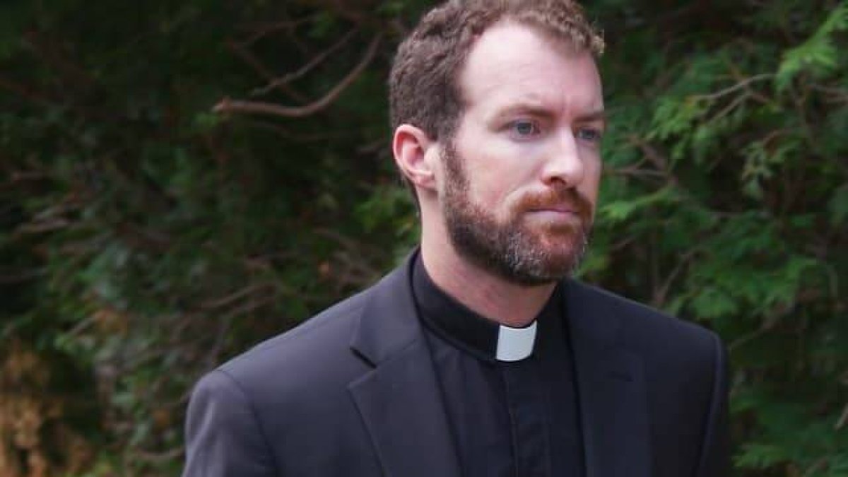 Henry será ordenado junto a otros seis compañeros como nuevos sacerdotes de Filadelfia / Captura de Vimeo