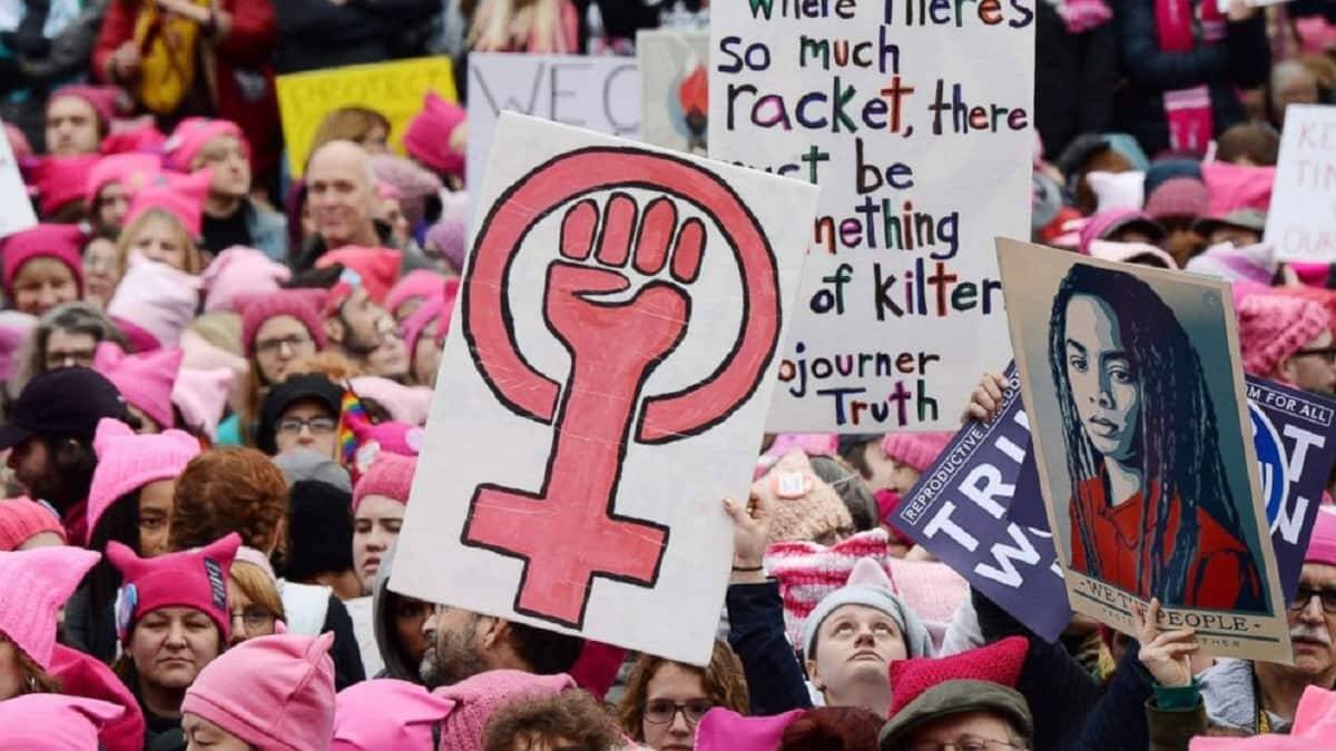 Las organizaciones feministas quieren una nueva lluvia de millones para seguir imponiendo sus postulados / Foto: Captura de Youtube